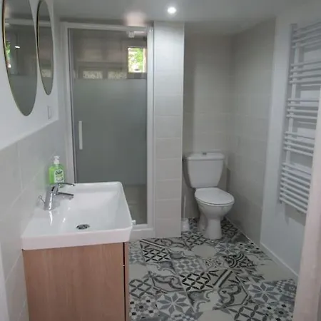 Дом отдыха Gite De La P'tite Maison Theville